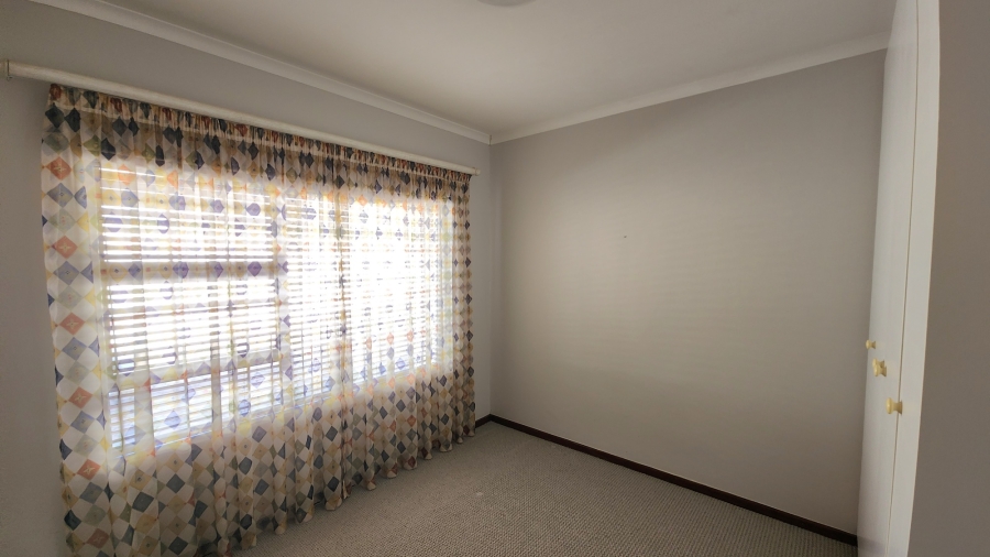 3 Bedroom Property for Sale in Linkside Western Cape